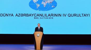 İlham Əliyev Dünya Azərbaycanlılarının IV Qurultayının açılış mərasimində iştirak edib