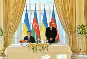 Ilham Aliyev hosted dinner reception in honor of Ukrainian President Petro Poroshenko