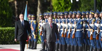 Official welcoming ceremony was held for Pakistani Prime Minister Muhammad Nawaz Sharif