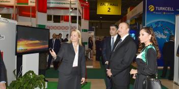 Ilham Aliyev viewed Bakutel 2016 exhibition