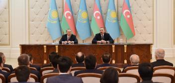 Azerbaijani, Kazakh presidents made press statements