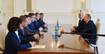 Ilham Aliyev received delegation led by Governor of Stavropol Province