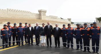 Ilham Aliyev inaugurated new bridge in Pirallahi