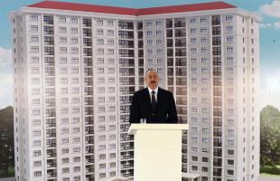 Ilham Aliyev attended ceremony to give out apartments to journalists