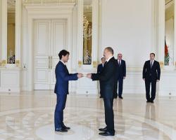 Ilham Aliyev received credentials of incoming Italian ambassador