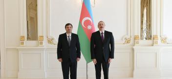 Ilham Aliyev received credentials of incoming Bulgarian ambassador