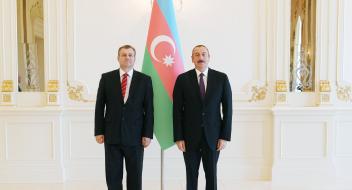 Ilham Aliyev received credentials of incoming Czech ambassador