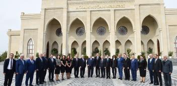 Ильхам Алиев принял участие в открытии Агдамского центра мугама