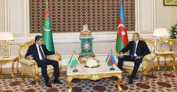 Ilham Aliyev and President Gurbanguly Berdimuhamedov held one-on-one meeting