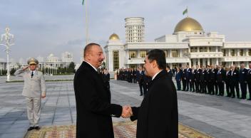 Official welcome ceremony was held for President Ilham Aliyev in Ashgabat