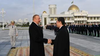 Официальный визит Ильхама Алиева в  Туркменистан
