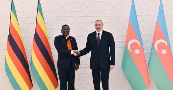 Azerbaijani, Zimbabwean presidents met