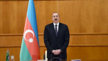 Ilham Aliyev met with martyr families