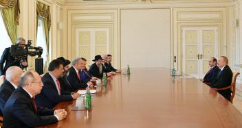 Ilham Aliyev received delegation led by president of Euro-Asian Jewish Congress