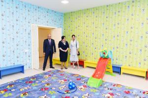 Birinci vitse-prezident Mehriban Əliyeva Yasamal rayonundakı 11 saylı körpələr evi-uşaq bağçasının yeni binasının açılışında iştirak edib
