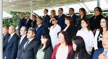 Первый вице-президент Мехрибан Алиева приняла участие в церемонии увольнения в запас военнослужащих срочной действительной военной службы