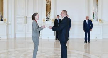 Ilham Aliyev received credentials of incoming Swiss ambassador