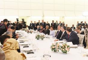 Ilham Aliyev hosted official reception in honor of heads of state and government participating in Baku Summit