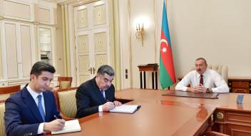 Ilham Aliyev received Rustam Khalilov on his appointment as head of Hajigabul District Executive Authority and Vugar Novruzov on his appointment as head of Naftalan City Executive Authority