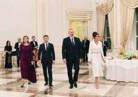 Ilham Aliyev hosted official reception in honor of Ukrainian President Volodymyr Zelensky