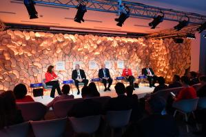 Ilham Aliyev attended panel discussion on “Strategic Outlook: Eurasia” as part of World Economic Forum