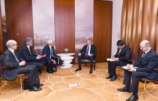 Ilham Aliyev met with Chief Executive Officer of Leonardo company