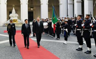 Ilham Aliyev met with President of Council of Ministers of Italy Giuseppe Conte