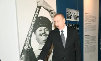 İlham Əliyev Tovuz rayonuna səfəri çərçivəsində Azərbaycan Aşıq Sənəti Dövlət Muzeyinin açılışında iştirak edib