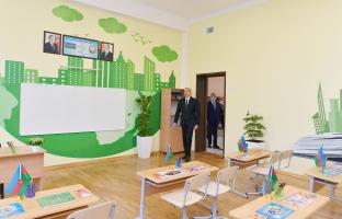 Ильхам Алиев принял участие в открытии школы номер 154 в поселке Амирджан