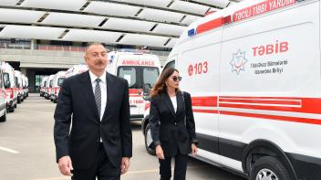 Ilham Aliyev and First Lady Mehriban Aliyeva viewed the new ambulance vans delivered to the country by State Agency on Mandatory Health Insurance