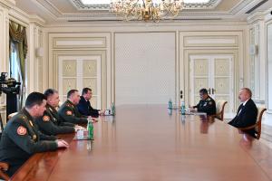 Ilham Aliyev received Defense Minister of Belarus