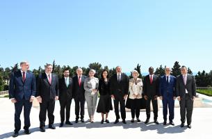 Ilham Aliyev received credentials of incoming non-resident ambassadors of ten countries to Azerbaijan