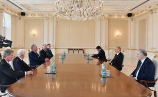Ильхам Алиев принял руководителя британо-азербайджанской межпарламентской группы дружбы