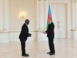 Ilham Aliyev accepted credentials of incoming Ugandan ambassador