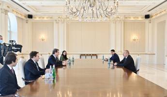 Ilham Aliyev received delegation led by Chief Executive Officer of American Jewish Committee