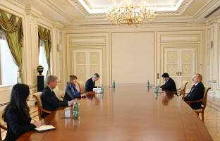 Ilham Aliyev received UK Prime Minister's Trade Envoy to Azerbaijan