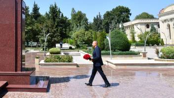 Ilham Aliyev visited statue of national leader Heydar Aliyev in Aghsu