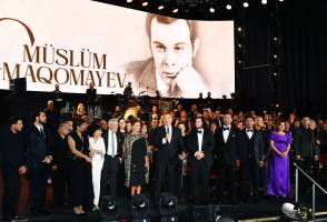 Ilham Aliyev, First Lady Mehriban Aliyeva attend event in memory dedicated to 80th birthday anniversary of Muslum Magomayev