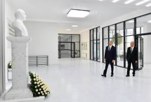Ильхам Алиев ознакомился с условиями, созданными в школьном комплексе номер 87, построенном в Сураханском районе Баку