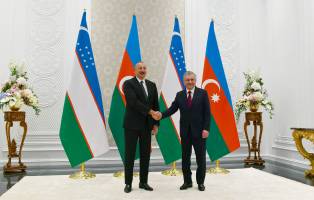 Состоялась встреча Ильхама Алиева с Президентом Узбекистана Шавкатом Мирзиёевым