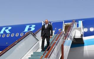 Ilham Aliyev arrived in Uzbekistan for visit