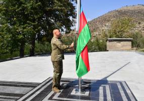 Ilham Aliyev has raised the flag of Azerbaijan in the center of the city of Lachin