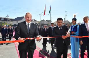 Ilham Aliyev and Sadyr Japarov attended the opening ceremony of the school No103 named after Nizami Ganjavi