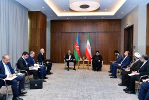 Ilham Aliyev met with President of Iran Seyyed Ebrahim Raisi in Astana