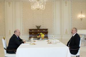 Состоялась встреча Ильхама Алиева с председателем Правительства России один на один