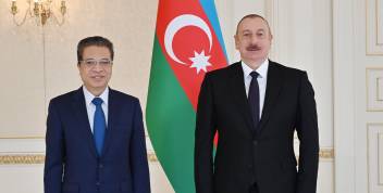 Ilham Aliyev accepted credentials of incoming ambassador of Vietnam
