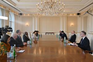 Ильхам Алиев принял делегацию во главе с вице-президентом Кубы