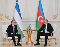 İlham Əliyev Özbəkistan Prezidenti Şavkat Mirziyoyev ilə görüşüb