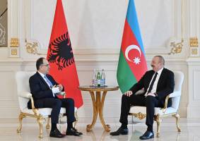 Ильхам Алиев встретился с Президентом Албании Байрамом Бегаем