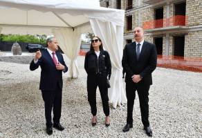 Ilham Aliyev and First Lady Mehriban Aliyeva examined construction of residential complex consisting of 23 buildings in Shusha